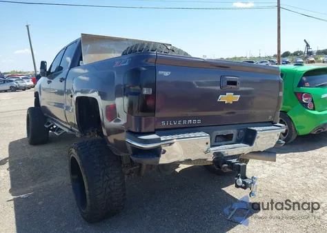 2015 Chevrolet Silverado 2500Hd Lt from USA, damaged, VIN 1GC1KVE82FF161420